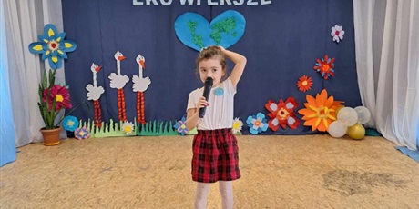 Powiększ grafikę: eko-wiersze-przedszkolny-konkurs-recytatorski-524268.jpg