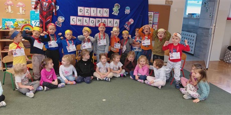 Powiększ grafikę: jesien-w-grupie-pszczolki-649284.jpg