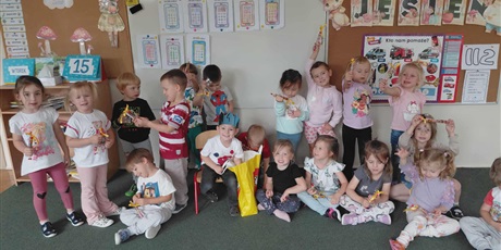 Powiększ grafikę: jesien-w-grupie-pszczolki-649288.jpg