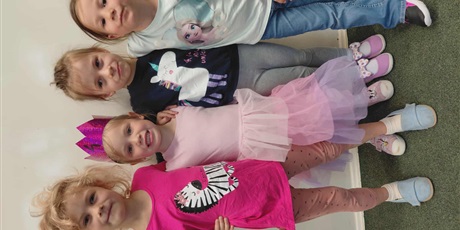 Powiększ grafikę: jesien-w-grupie-pszczolki-649293.jpg