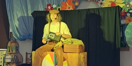 Powiększ grafikę: kiedys-to-byly-czasy-wystep-teatru-obiezyswiat-614942.jpg