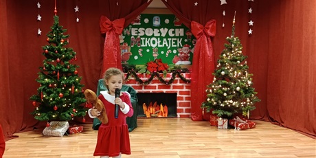 Powiększ grafikę: mikolajkowy-konkurs-recytatorski-grupy-przedszkolne-668756.jpg