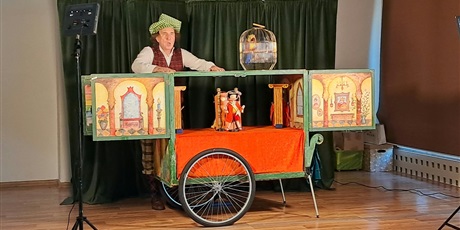 Powiększ grafikę: oj-boli-wystep-teatru-qfer-w-naszym-przedszkolu-712873.jpg