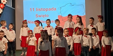 Powiększ grafikę: uroczyste-obchody-dnia-niepodleglosci-przedszkole-i-klasy-0-654236.jpg