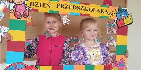 Powiększ grafikę: bale-z-okazji-ogolnopolskiego-dnia-przedszkolaka-zdjecia-299243.jpg