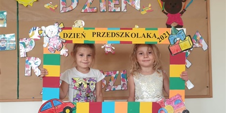 Powiększ grafikę: bale-z-okazji-ogolnopolskiego-dnia-przedszkolaka-zdjecia-299252.jpg