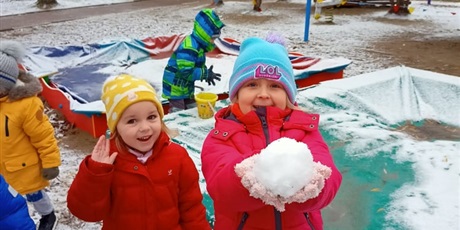 Pierwsze zabawy na śniegu w "Liskach"